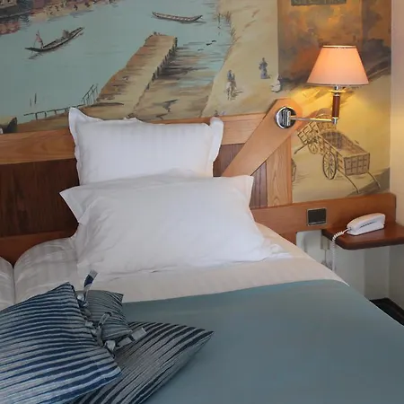 Hotel Le Carlton