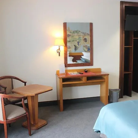 Hotel Le Carlton 3*